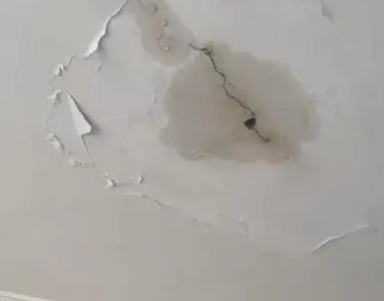 婺城阳台漏水维修公司分享下屋面防水工程质量问题原因分析